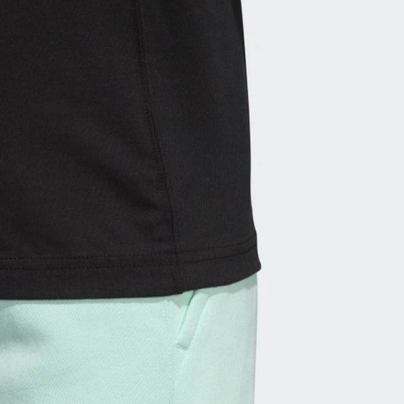 Adidas Original t shirt - Picture 3 of 4